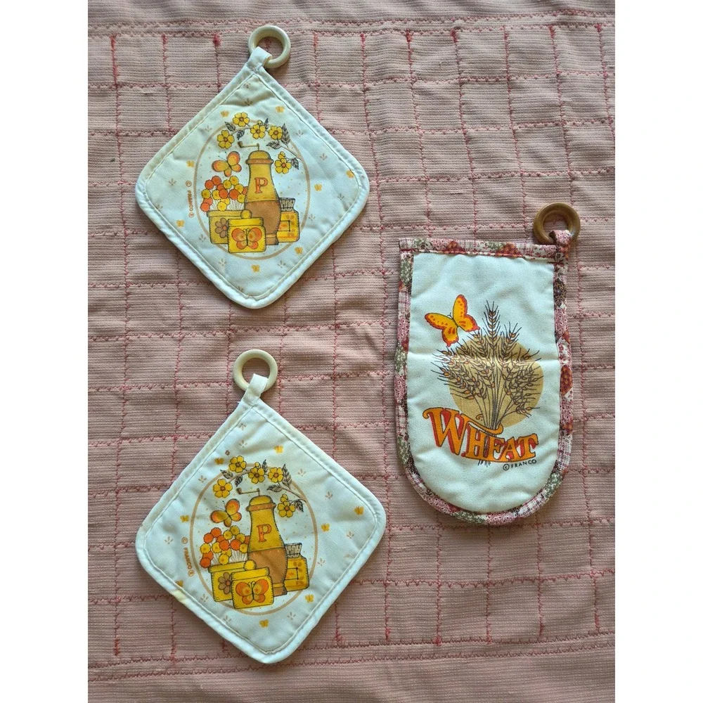 Vintage Franco Kitchen Set Pot Holders Oven Mitt Wheat Butterfly Yellow 3pc